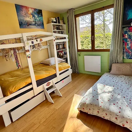 Maison A Avec 2000m2 De Terrain Arbore