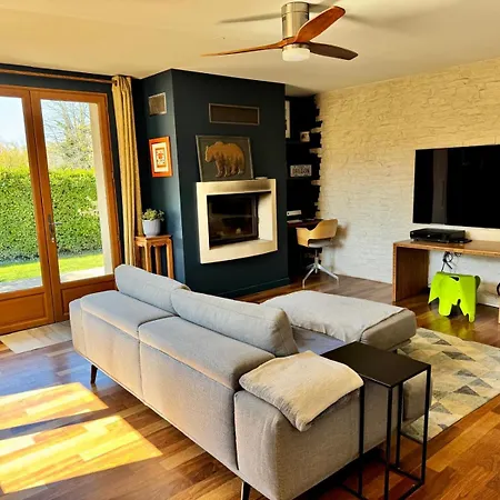 Maison A Avec 2000m2 De Terrain Arbore Villa Valréas