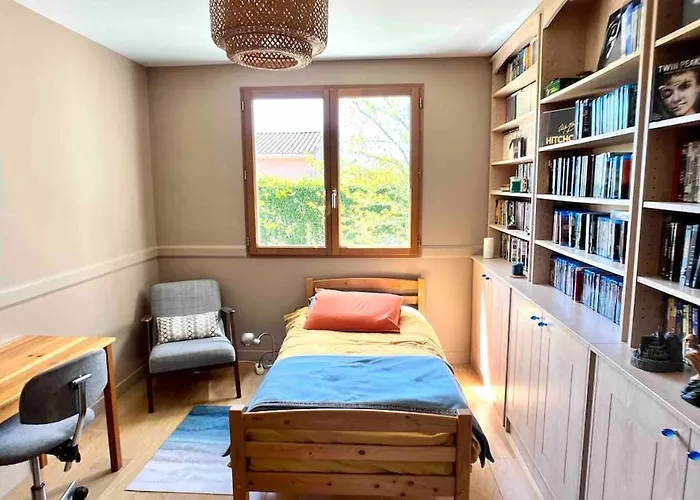 Maison A Avec 2000m2 De Terrain Arbore * Valréas