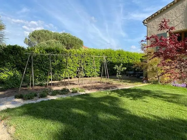 Maison A Avec 2000m2 De Terrain Arbore Villa Valréas