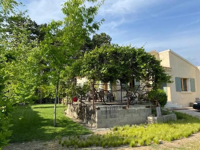 Maison A Avec 2000m2 De Terrain Arbore