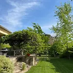 Maison A Avec 2000m2 De Terrain Arbore *